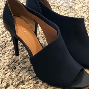 New, Calvin Klein navy heels